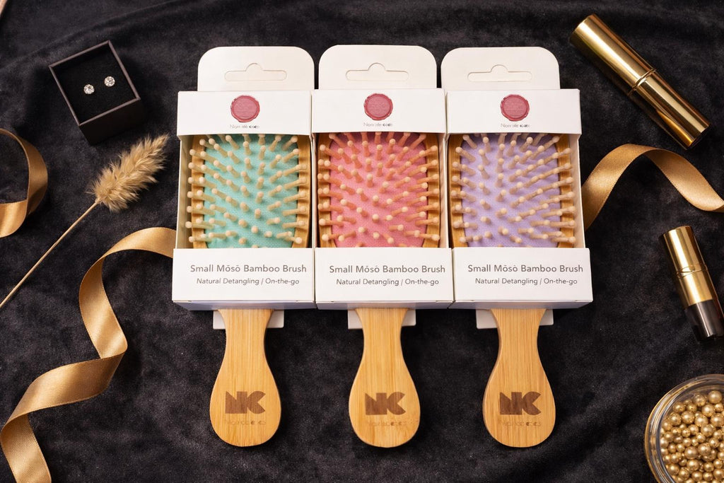 Small Mōsō Bamboo Hair Brush: Travel Detangling Scalp Massager