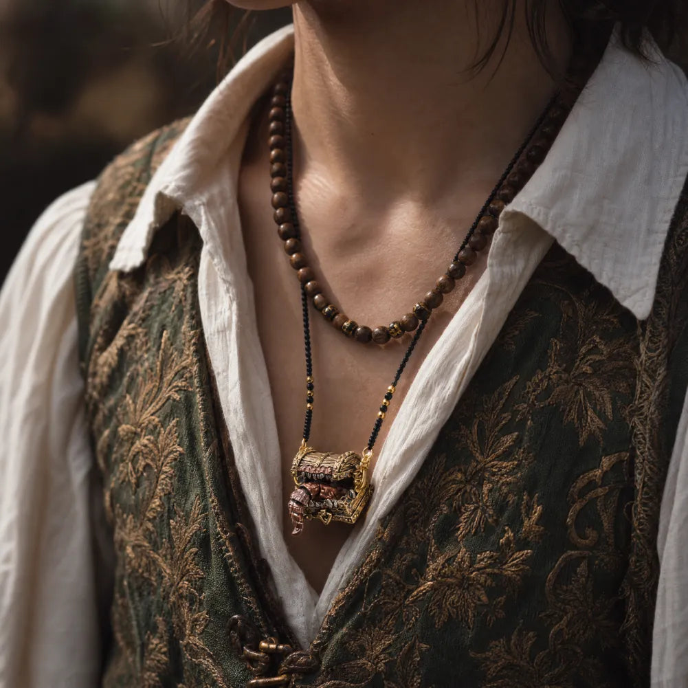 Mimicling Chest Pendant image 2