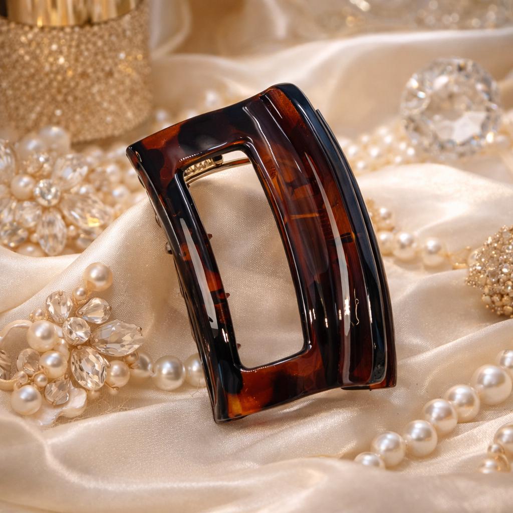 Tortoiseshell Acrylic Claw Clip | Korean Luxury Hair Accessories