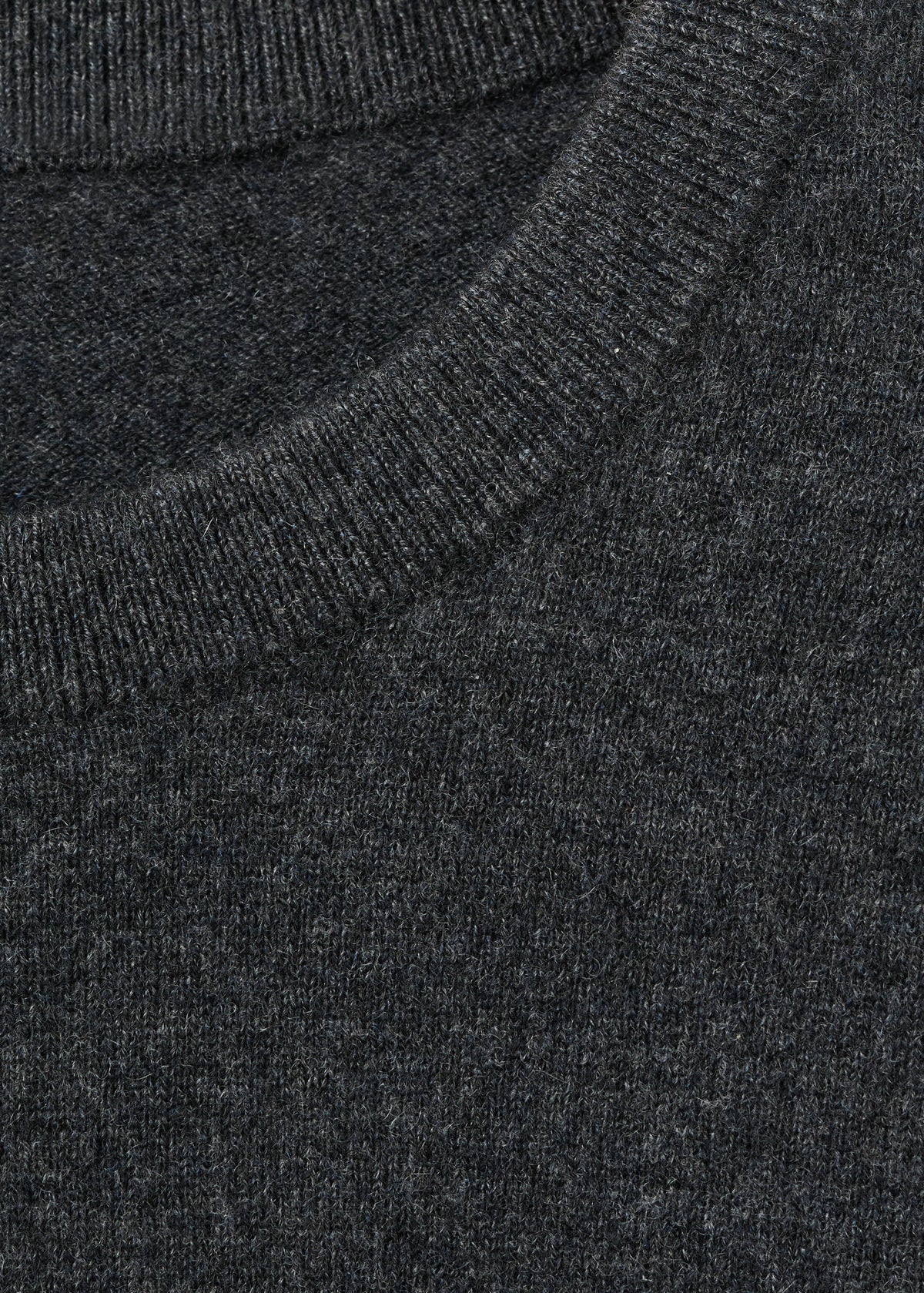 Pure Cashmere Crew Neck Jumper in Charcoal - view 07