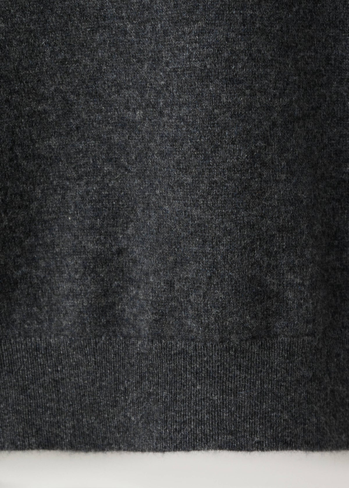 Pure Cashmere Crew Neck Jumper in Charcoal - view 08