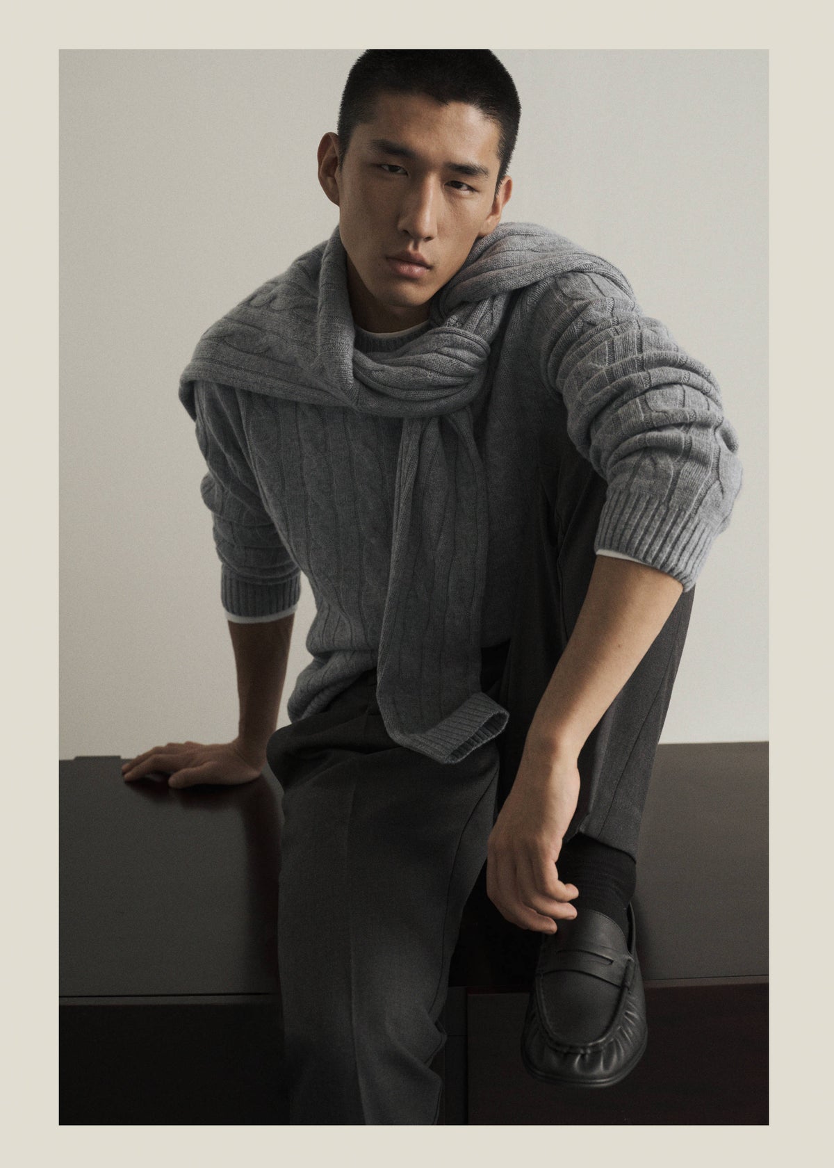 Pure Wool Cable Knit Crew Neck Jumper in Medium Heather Grey - view 06