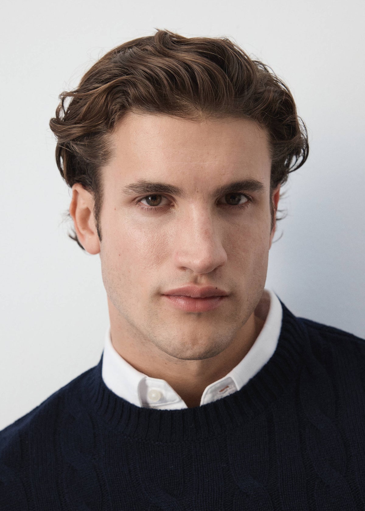 Pure Wool Cable Knit Crew Neck Jumper in Navy - view 04
